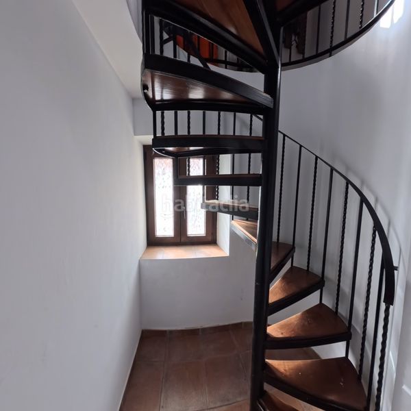 Foto f2d4f386-efb2-49be-a6a2-70419e6bc53b. Edificio in calle piaggine 35 in Sayalonga
