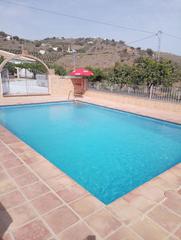 Rent Chalet in Diseminado diseminados 312. Chalet independiente en sayalonga