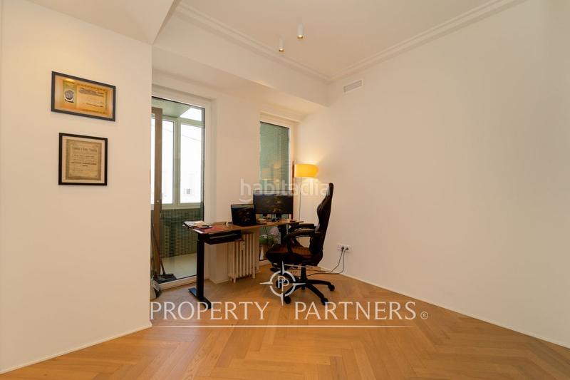 Foto cadef297-d7fb-49f7-8711-b5179b0e1414. Ático espectacular ático de diseño en barrio salamanca en Madrid