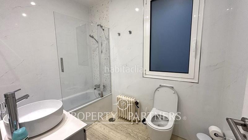 Foto 2d86fa41-f221-4d6f-94c8-d04efccdfe0a. Apartamento maravilloso piso exterior con terraza privada en Goya en Madrid