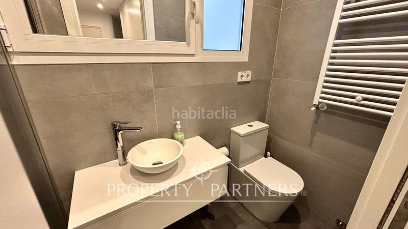 Foto b021199e-14ba-498c-ad5b-72df973b327b. Apartamento maravilloso piso exterior con terraza privada en Goya en Madrid