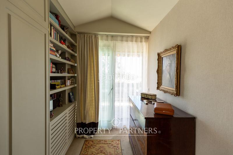 Foto 1f716978-9002-45ba-b961-c82b871caed8. Apartamento discreto ático con gran terraza en El Viso en Madrid