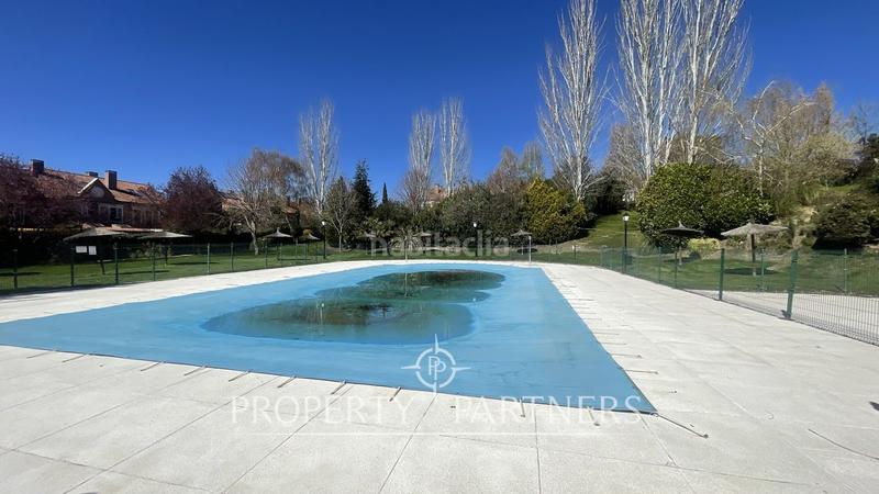 Foto 51d2b80b-f7f3-42b0-8132-f57e37b40c7f. Casa a schiera con riscaldamento parcheggio piscina in La Moraleja