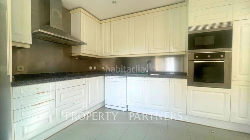 Foto d0439382-8e9f-4a49-9661-98e31ae95ba1. Casa a schiera con riscaldamento parcheggio piscina in La Moraleja