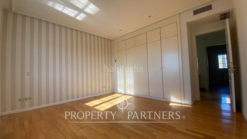 Foto edb7b9f1-f38d-40b1-a719-bbbbc1015ee4. Casa a schiera con riscaldamento parcheggio piscina in La Moraleja