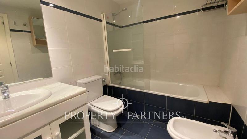 Foto f4421d57-bd12-44c6-8327-341f0ec61a5e. Casa a schiera con riscaldamento parcheggio piscina in La Moraleja