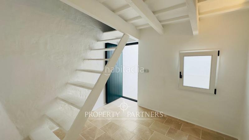 Foto 2864e142-7e3e-43a6-a6d1-d8572effb3d1. Casa a schiera con riscaldamento in Dalt Sant Joan-Plaça Eivissa Maó
