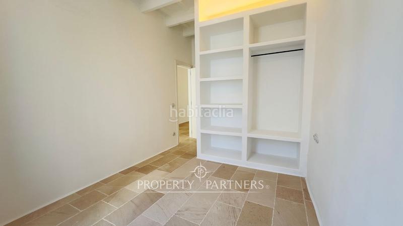 Foto 2db90da8-d89c-4ffd-8fa6-bdbbb8e5c076. Casa a schiera con riscaldamento in Dalt Sant Joan-Plaça Eivissa Maó