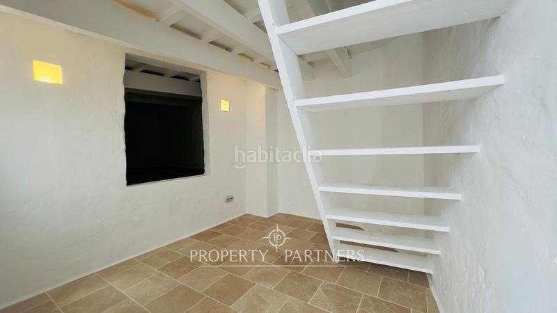 Foto aab223df-54b6-4f96-9750-3b374e60eeb5. Casa a schiera con riscaldamento in Dalt Sant Joan-Plaça Eivissa Maó