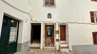 Maison jumelée  Calle de sant rafael. Casa con encanto para reformar en emblemática calle del casco an
