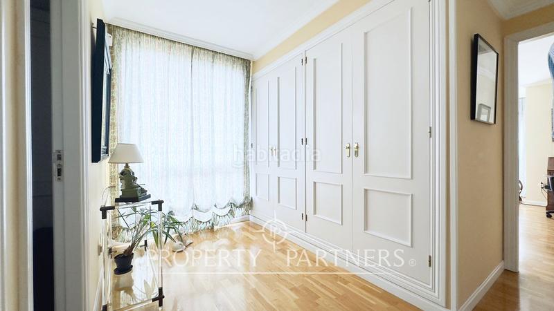 Foto 3c64d263-767e-4f92-a594-bb54b970344c. Casa pareada espectacular chalet pareado en zona arturo soria en Madrid