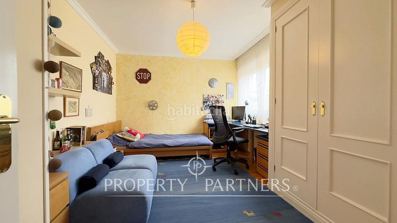 Foto ea6d9838-c2b5-4876-8408-3b0201f0a46d. Casa pareada espectacular chalet pareado en zona arturo soria en Madrid