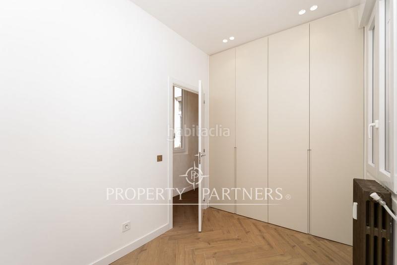 Foto 0034b6f6-0d1b-49c3-b44f-a9ff9317561a. Àtic amb calefacció a Ríos Rosas-Nuevos Ministerios Madrid