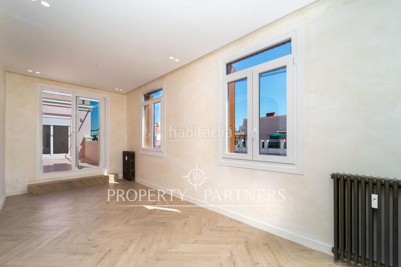 Foto 838ba1c8-cf7e-44c8-b819-ca0c4efd4b77. Àtic amb calefacció a Ríos Rosas-Nuevos Ministerios Madrid