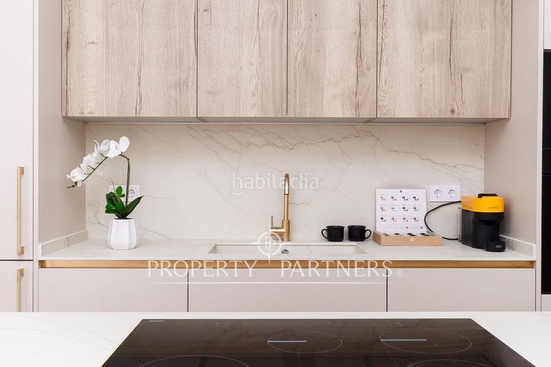 Foto f3ada92e-fa5e-403f-a001-5e71742ee12a. Àtic amb calefacció a Ríos Rosas-Nuevos Ministerios Madrid