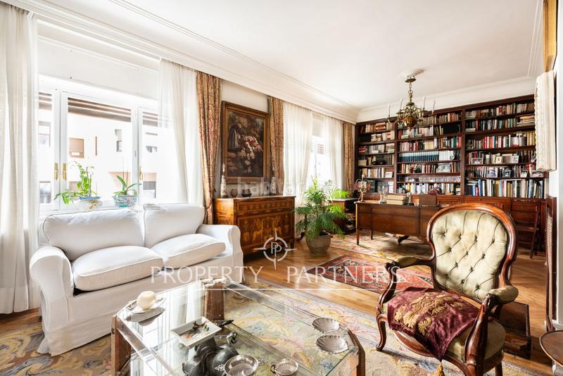 Foto 557a1fc1-6f76-499b-9520-1c170aabdd24. Appartement avec chauffage parking dans Goya Madrid