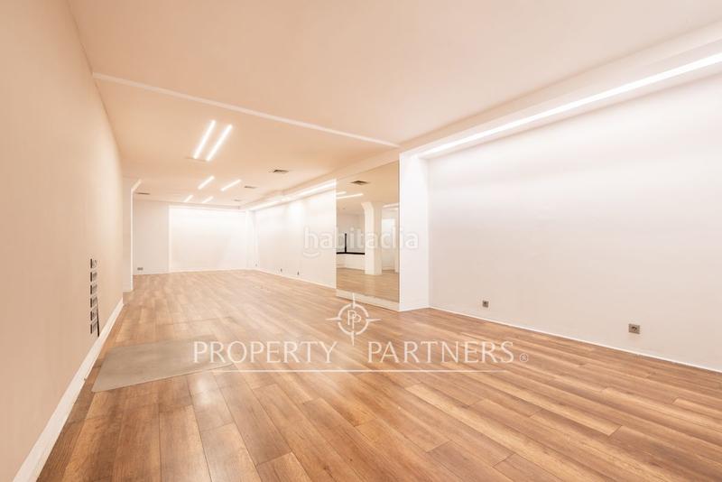 Foto 0dd9b572-7824-4fc8-a8fd-d9a337d82372. Local comercial amb calefacció a Recoletos Madrid