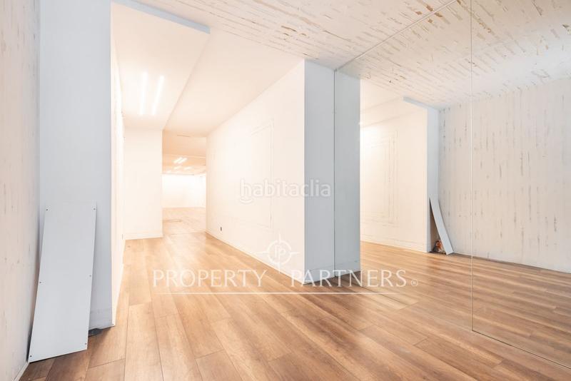 Foto 1590f63a-8eaf-49d4-8b1a-5df073766529. Local comercial amb calefacció a Recoletos Madrid