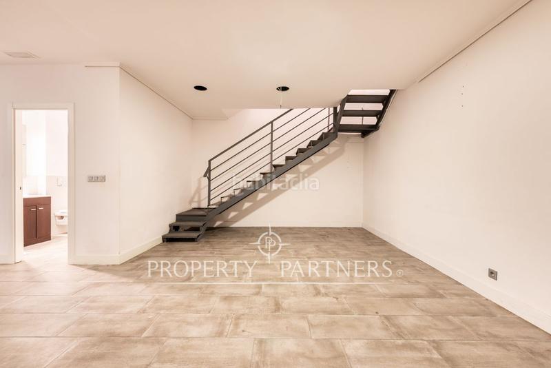 Foto db5b7135-adac-48ee-ab0c-3a7d40c5d935. Local comercial amb calefacció a Recoletos Madrid