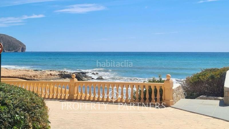 Foto c96f5612-8fe4-4021-82c1-4e6fcebbeb64. Apartamento  en la playa a la venta costa blanca en Moraira