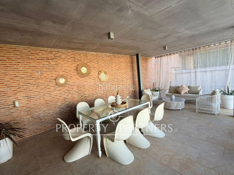 Foto 031d9df7-79b2-48d5-9726-969223e92f77. Chalet mit heizung parking pool in Torre en Conill-Cumbres de San Antonio Bétera