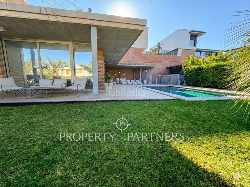 Foto 13af73eb-e77c-4e63-93a8-1cd96e31ef48. Chalet mit heizung parking pool in Torre en Conill-Cumbres de San Antonio Bétera