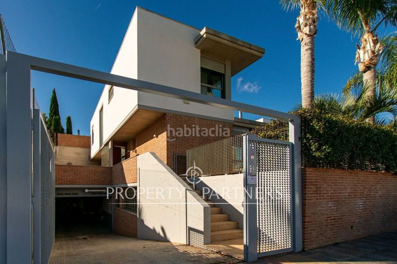 Foto 8e5e6580-54aa-40a1-8d18-9d7bec384566. Chalet mit heizung parking pool in Torre en Conill-Cumbres de San Antonio Bétera