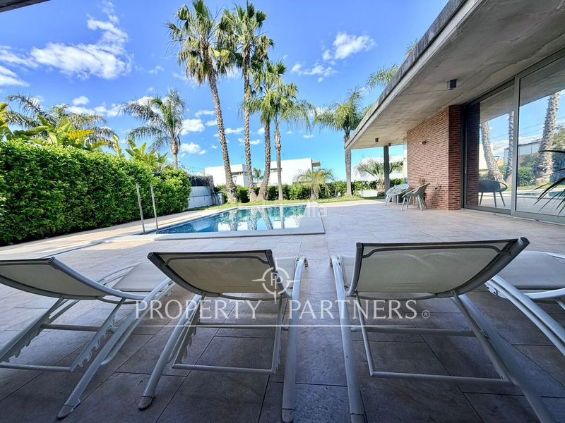 Foto 8496c39f-8b8b-4af2-94dc-f0706b37bbaf. Xalet amb calefacció aparcament piscina a Torre en Conill-Cumbres de San Antonio Bétera