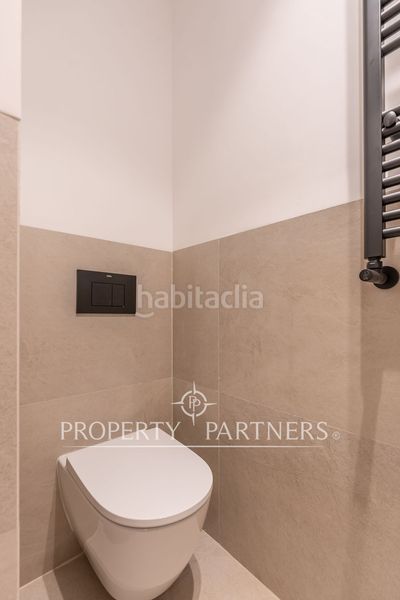 Foto 331b49a4-030a-4a2c-bed4-79d6e386a411. Apartament amb calefacció a Almagro Madrid