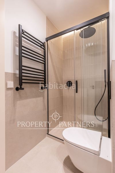 Foto a18b55a5-e9f8-4ea2-ba17-e7cb502632d9. Apartament amb calefacció a Almagro Madrid