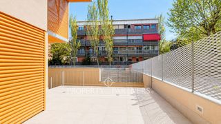 Apartment  Calle de josé silva. Espectacular bajo de obra nueva con amplia terraza en arturo sor