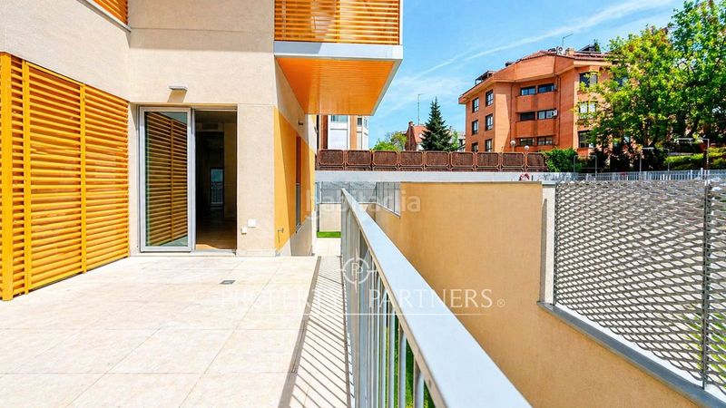 Foto ac05e72b-74bf-4a68-86b1-7622f5f3e917. Apartament amb calefacció aparcament piscina a San Juan Bautista Madrid