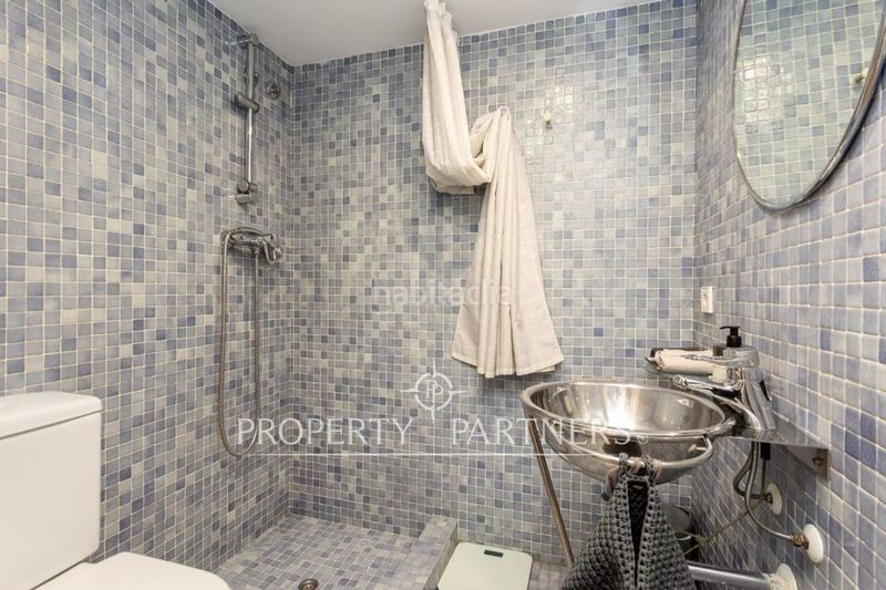Foto bcab25d0-14d5-47b4-aee9-c1606eb034e8. Casa aparellada amb calefacció aparcament piscina a Rocafort