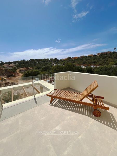 Foto 8b66bc90-5a1f-430f-8ef7-98675585643b. Casa aparellada amb calefacció aparcament piscina a Manacor