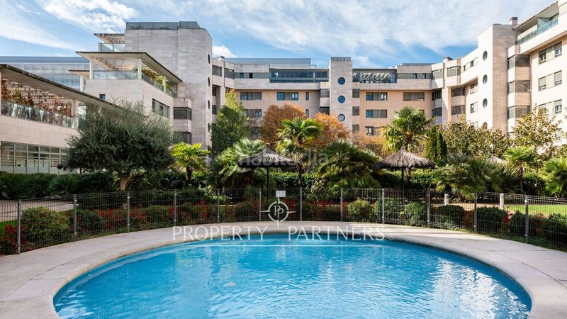 Foto 3f57e629-dd29-49fb-86fb-824331bf22bc. Apartament amb calefacció aparcament piscina a Palomas Madrid