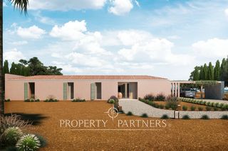 Terreny residencial  Manacor. Maravillosa finca con licencia aprobada en manacor