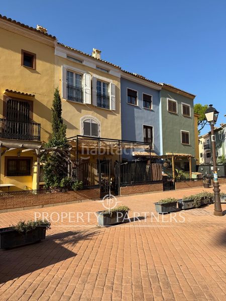 Foto f1d80305-3b02-46d5-9b92-10384bcbe6fe. Casa adossada amb calefacció aparcament piscina a Alboraya