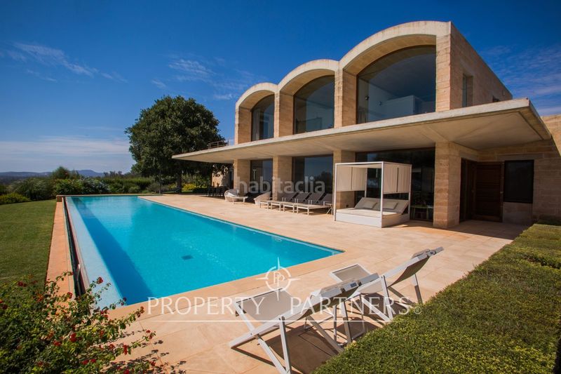 Foto a58a3472-fab2-4410-bea0-421b18b88f29. Masia amb aparcament piscina a Felanitx poble Felanitx