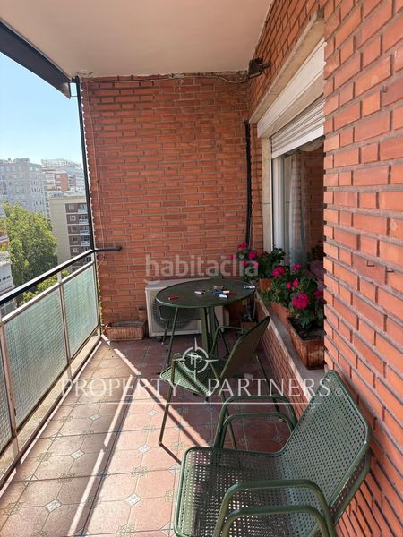 Foto 5a9ac17e-2335-402a-a81f-1c8e0a829bf2. Apartament amb aparcament a Nueva España Madrid