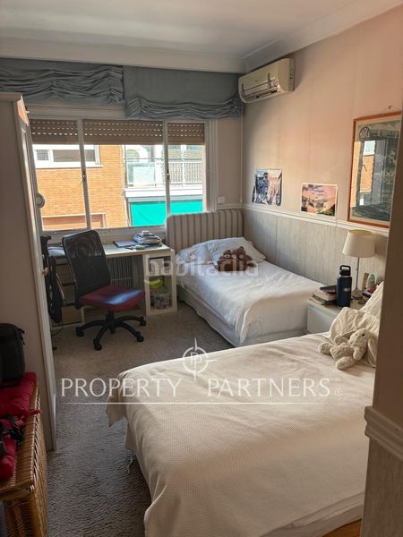 Foto ce2ddbc4-55ce-434a-9507-cdc0236cb8b8. Apartament amb aparcament a Nueva España Madrid