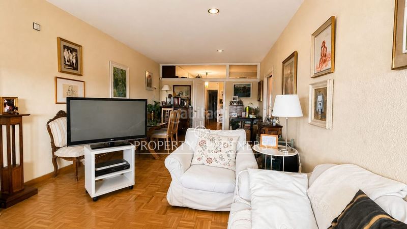 Foto 1714e7a3-fe79-4865-b8c5-c2406ce296b2. Apartament amb calefacció aparcament piscina a Castilla Madrid