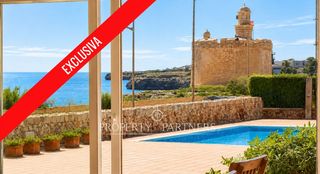 Apartament  Passeig marítim. Elegante apartamento en primera linea, con acceso al mar y a 5 m
