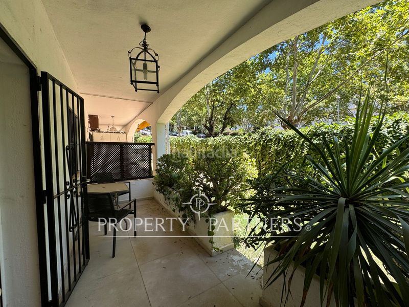 Foto 010692d2-4565-48a4-9c8d-a7d4d407ff8c. Apartament amb piscina a La Carolina - Guadalpín Marbella
