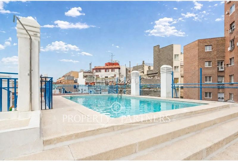 Foto 066db8f6-8e90-45e9-b3ce-6fec21b8afb9. Apartament amb piscina a Lista Madrid