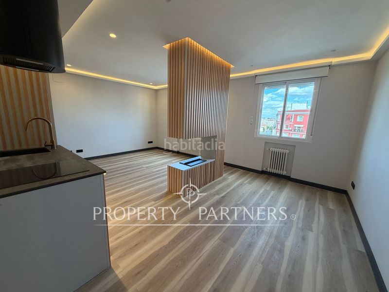 Foto c68015d3-4933-4c90-a81a-c747d3f6c54e. Apartament amb piscina a Lista Madrid