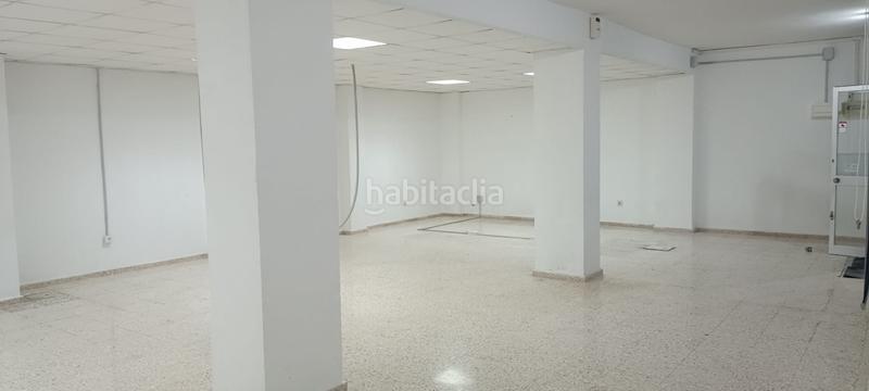 Foto 52e3d8ff-dcb6-470f-be66-bb3ea4060881. Alquiler local comercial  de esquina en La Orden en Huelva