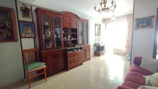 Appartement à Isla Chica. Piso de tres dormitorios en isla chica
