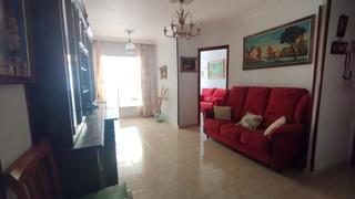Appartement à Isla Chica. Piso de tres dormitorios en isla chica