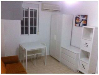 Location Appartement à Isla Chica. Alquiler estudio sobreático