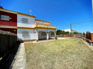 Xalet a Chipiona Norte. Chalet con vistas al mar